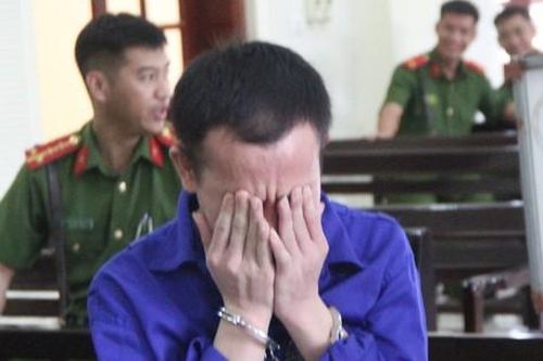 Giọt nước mắt muộn màng của người đàn ông ngoại quốc vận chuyển thuê ma túy