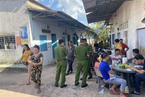 Nam công nhân chết bên vũng máu trong phòng trọ ở Bình Phước