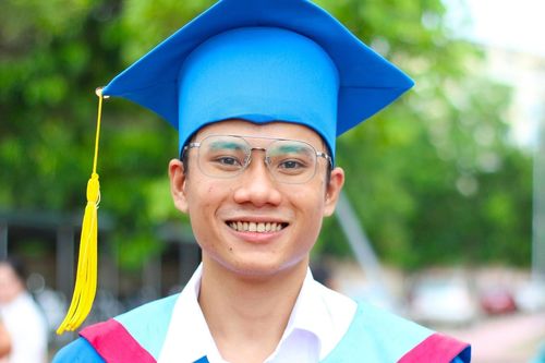 Thủ khoa phân hiệu của Trường Y Hà Nội từng trượt đại học