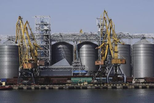 Ukraine mở đăng ký cho tàu buôn đi qua Biển Đen