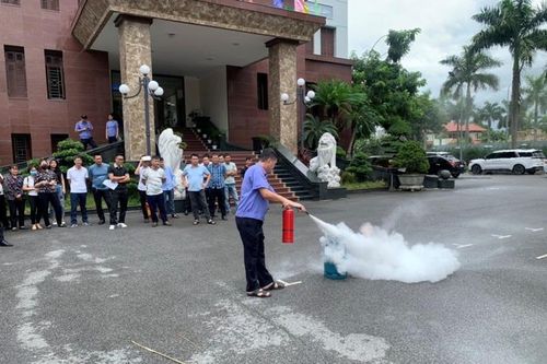 Tập huấn nghiệp vụ phòng cháy, chữa cháy cho VKSND 2 cấp tỉnh Quảng Ninh
