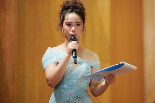 Bella Vũ làm MC song ngữ buổi hòa nhạc từ thiện gây quỹ cho bệnh nhi ung thư