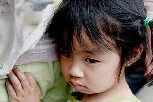 Trong một gia đình đông con, đây là đứa con khó quản nhất