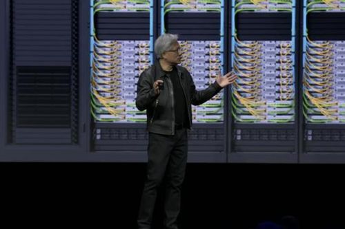 Từ siêu chip đến siêu máy tính: NVIDIA làm chủ cuộc chơi AI