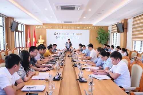 Phó Chủ tịch UBND tỉnh Giàng Thị Dung kiểm tra thực hiện Đề án 07 của Tỉnh ủy tại huyện Bát Xát