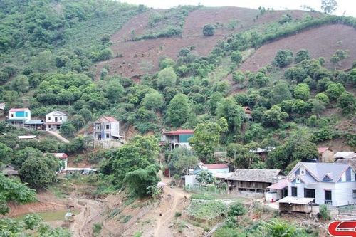 Về bản Suối Tăng