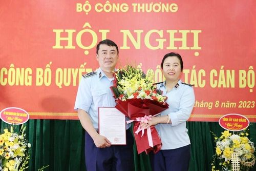 Bổ nhiệm ông Trần Mạnh Hùng giữ chức Cục trưởng Cục Quản lý thị trường tỉnh Cao Bằng