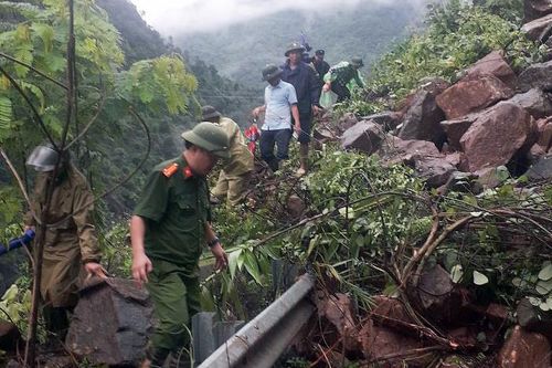 Công an Sơn La huy động lực lượng khắc phục hậu quả sau mưa lũ