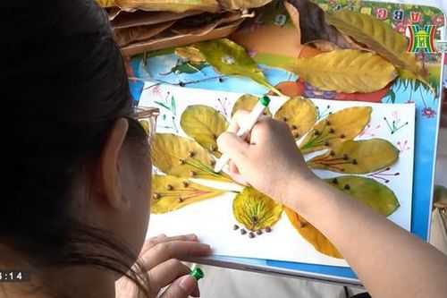 Vẽ tranh lá lan tỏa tình yêu môi trường