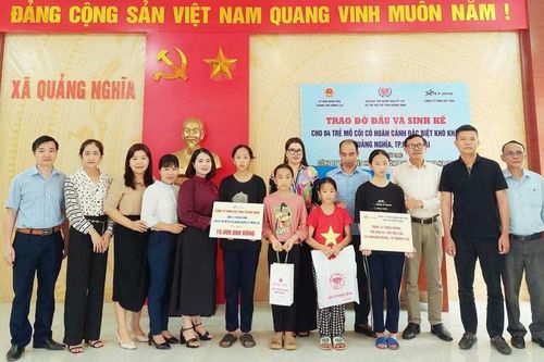 Quảng Ninh: Huy động nguồn lực trợ giúp học sinh mồ côi, khuyết tật đến trường