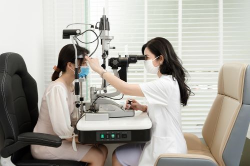 Trung tâm Mắt kỹ thuật cao Bệnh viện Đông Đô chú trọng chất lượng, dịch vụ