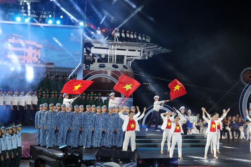 Ấn tượng chương trình chính luận nghệ thuật 'Mạnh giàu từ biển quê hương'