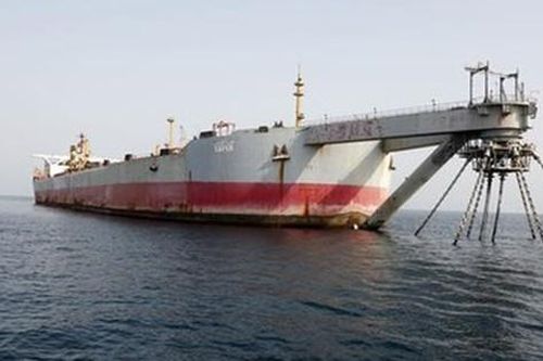 Hoàn tất hút dầu khỏi con tàu Safer bị đắm ngoài khơi Yemen