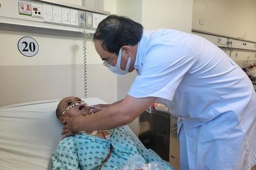 Căn bệnh ung thư ở Singapore chữa hết 100.000 USD bác sĩ Việt Nam làm 18 triệu đồng vẫn hiệu quả