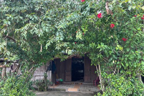 Làng Pơr' ning trên đỉnh Trường Sơn