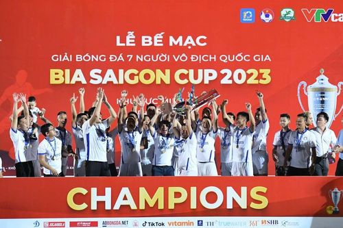 Việt 'Hải Dương' tỏa sáng rực rỡ, Mobi FC chính thức vô địch HPL-S10