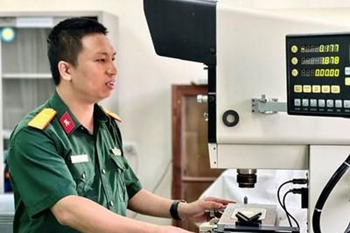 Tiến sĩ Cam đam mê nghiên cứu khoa học