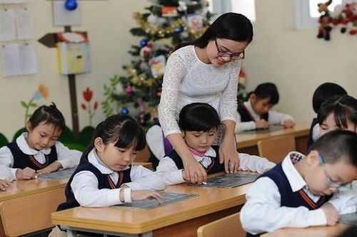 6.200 ý kiến giáo viên gửi Bộ trưởng Bộ GD&ĐT, nhiều vấn đề 'nóng'