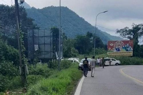 Người đàn ông tử vong trong ô tô