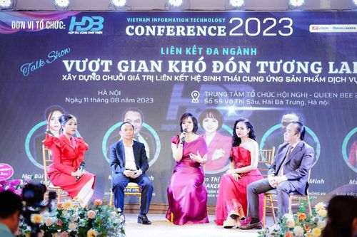 Kết nối bằng công nghệ thông tin, cùng nhau vượt khó đón tương lai