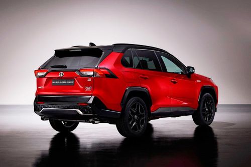 Toyota RAV4 GR Sport PHEV ra mắt tại Đông Nam Á, giá hơn 1,8 tỷ đồng