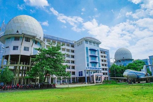 Học viện Hàng không phải hoàn trả lại 56 tỷ đồng tiền học phí 'lạm thu'