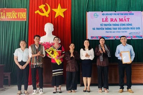 Ninh Thuận: Ra mắt mô hình điểm 'Tổ truyền thông cộng đồng' và 'Địa chỉ tin cậy'