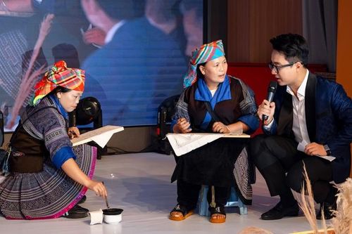 Đưa nghệ thuật vẽ sáp ong độc đáo của người Mông vào thời trang