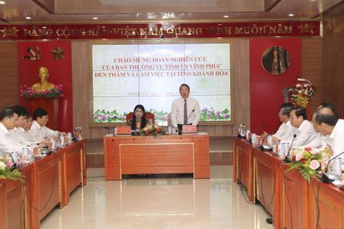 Tăng cường kết nối giữa tỉnh Khánh Hòa và tỉnh Vĩnh Phúc