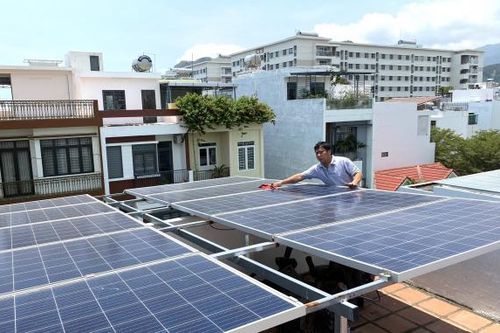 Quy định nộp thuế của hộ kinh doanh sản xuất điện mặt trời mái nhà
