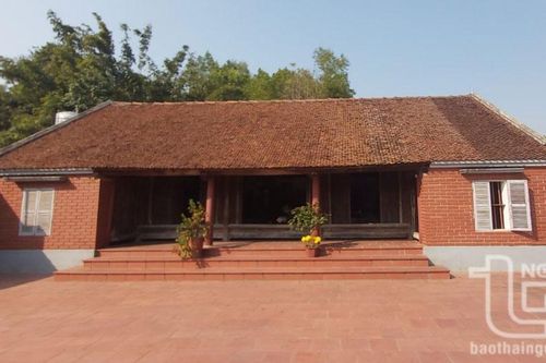 Về Bảo Lý xem ngôi nhà cổ