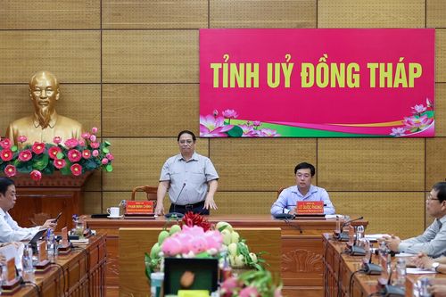 Thủ tướng làm việc với Ban Thường vụ Tỉnh ủy Đồng Tháp