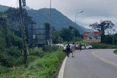 Người đàn ông tử vong trong xe 16 chỗ trên đèo Bảo Lộc