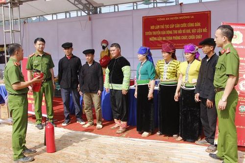 Ngọc Chiến - 'Miền quê cổ tích'
