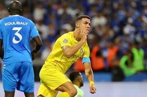 Clip Ronaldo lập cú đúp, Al Nassr vô địch Arab Champions Cup
