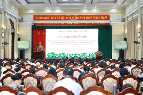 Hà Nội: 400 phóng viên tìm hiểu về chuyên đề phát triển công nghiệp văn hóa