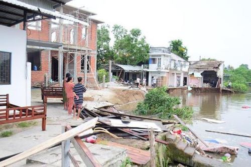 Đồng bằng sông Cửu Long triển khai nhiều giải pháp ứng phó sạt lở