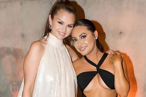 Selena Gomez và người bạn hiến thận hòa giải 'drama' vô ơn