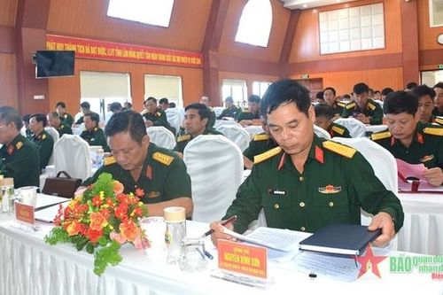 Đề nghị cải cách chính sách tiền lương, tăng tuổi nghỉ hưu đối với sĩ quan Quân đội