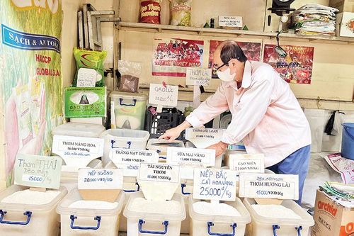 Đẩy mạnh kiểm soát để bình ổn giá gạo