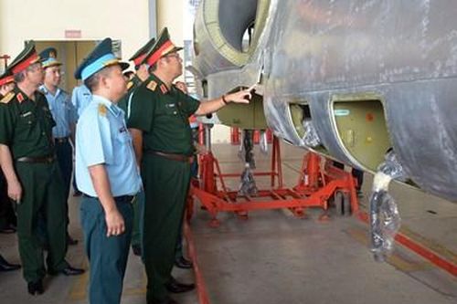 Thượng tướng Phạm Hoài Nam kiểm tra các đơn vị phía Nam