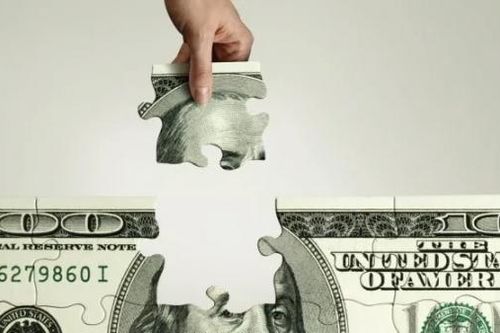 Ào ạt bán USD và Euro, Nga hướng tới đồng tiền của các 'quốc gia thân thiện'
