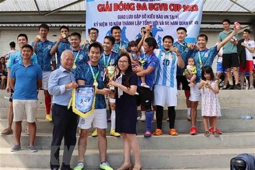 Giải bóng đá chào mừng 50 năm thiết lập quan hệ ngoại giao Việt Nam-Bỉ