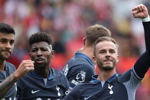 Số 10 mới tỏa sáng, Tottenham vẫn không thắng Brentford