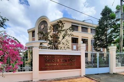 Hai tỉnh thi hành kỷ luật cán bộ: Cách chức Phó chánh Thanh tra tỉnh, 2 Phó Giám đốc Sở