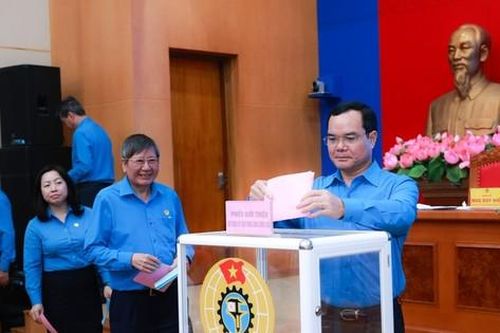 Tổng Liên đoàn Lao động giới thiệu 3 nhân sự quy hoạch Ban Chấp hành Trung ương Đảng khóa mới