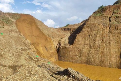Hơn 30 người mất tích trong vụ lở đất ở mỏ ngọc bích Myanmar