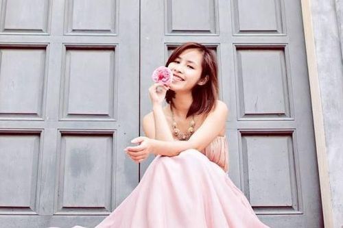 Cầm 20 triệu đồng bố cho, 9X tay ngang xây dựng thương hiệu váy cưới trăm triệu/chiếc