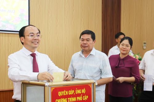 Bắc Kạn: Hỗ trợ điện thoại thông minh thực hiện thí điểm chuyển đổi số năm 2023