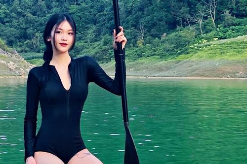 Theo cô gái Hải Dương chèo SUP, thả mình 'rơi 40m vào lòng đất' ở Cao Bằng